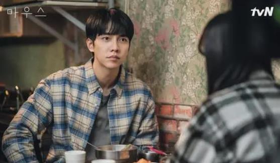 2021上半年口碑爆表的十部韓劇,每一部都是經(jīng)典,榜首當(dāng)之無愧