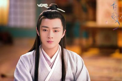 余少群驚艷亮相涌動曖昧氛圍?《花謝花飛》眾主演的感情線竟然這么復(fù)雜