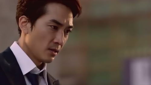 看著妹妹掉落,姐姐哭泣不已,總裁安靜注視